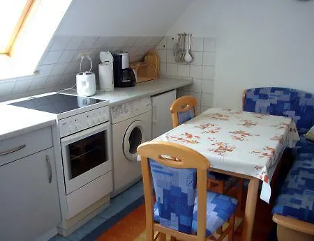 Kleine Robbe アパート ビューズム